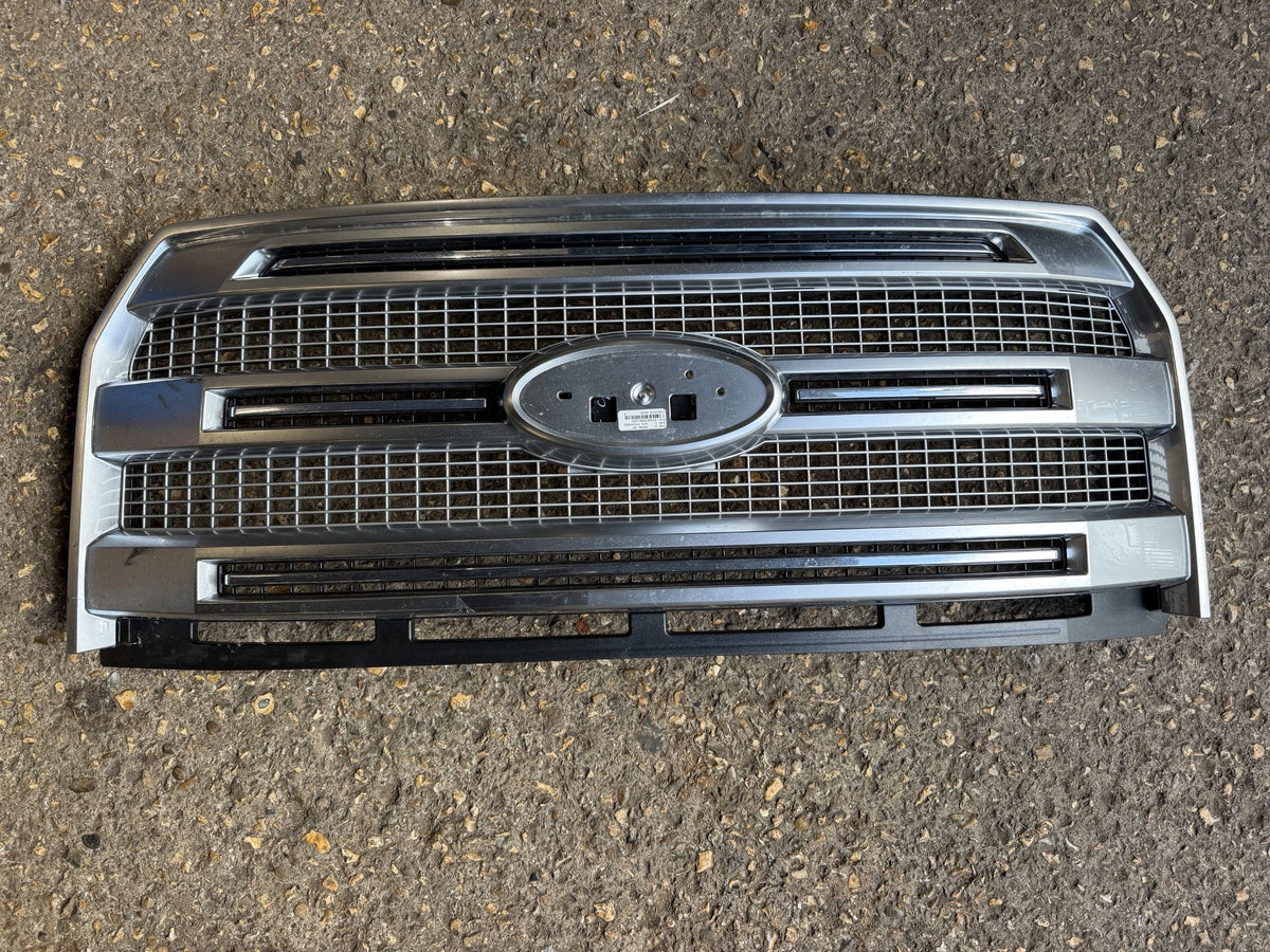 2015 - 2017 Ford F150 Platinum Grille TAKEOFF FL348200MCSMA4 WITHOUT CAMERA WITHOUT BADGE