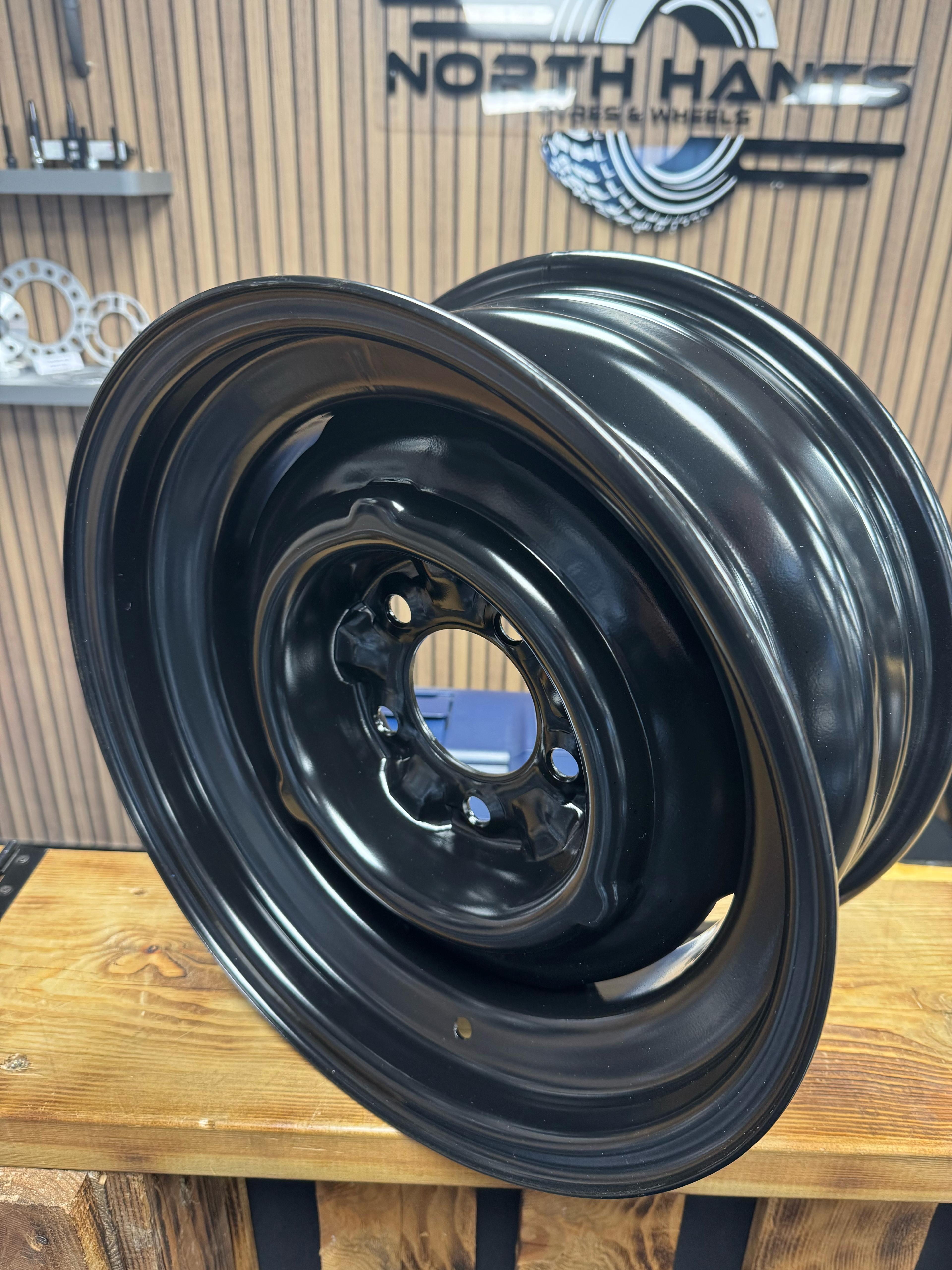 NHT Classic Ford OE 5-114.3 (5-4.5") 14X6 Gloss Black 4" BS