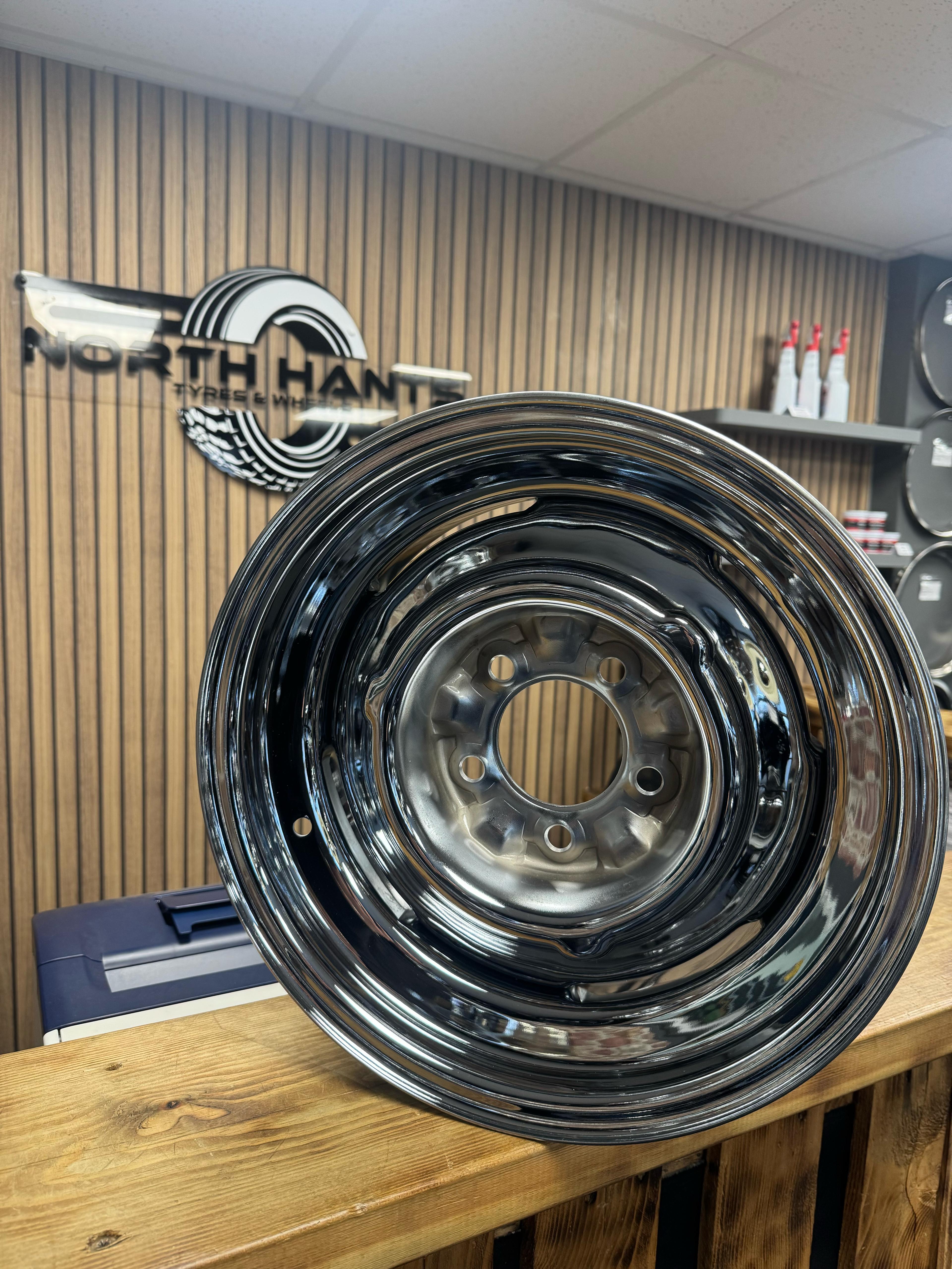 NHT Classic Ford OE 5-114.3 (5-4.5") 15X8 Chrome 4.25" BS