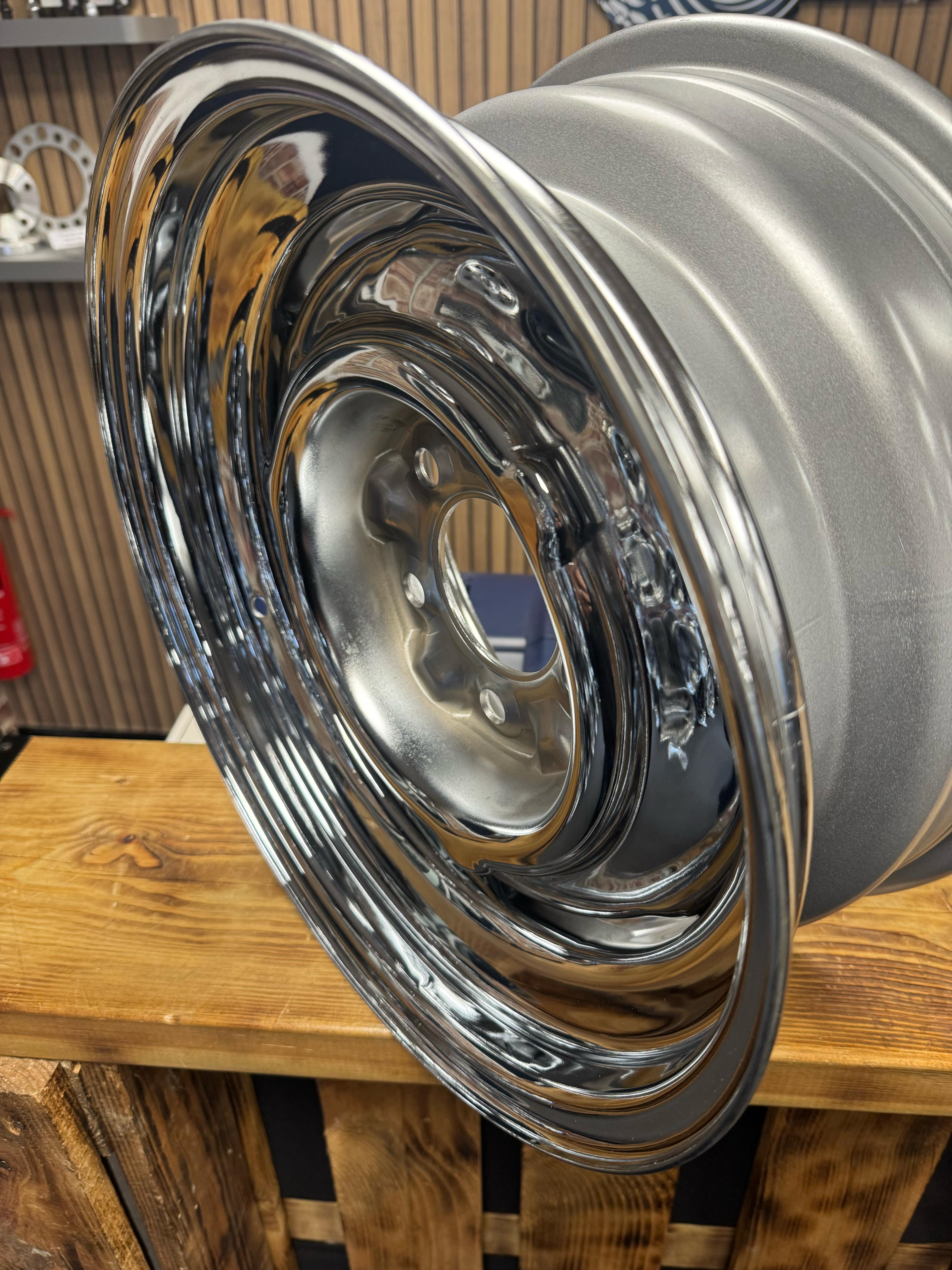 NHT Classic Ford OE 5-114.3 (5-4.5") 15X8 Chrome 4.25" BS