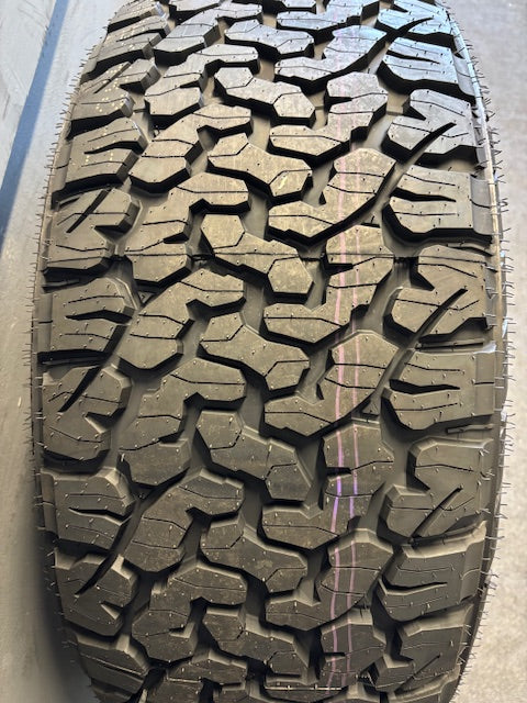 Vitour Galaxy All Terrain KO Raised White Letter - 285/65R18 121/118S