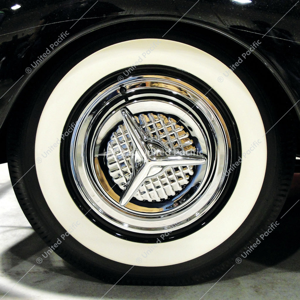 13" Chrome 3-Bar Fiesta Style Hub Cap (set of 4)