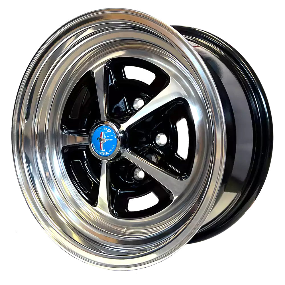 US Muscle Magnum 500A 5-114.3 (5-4.5") 15X8 Gloss Black with Polished Face 4.25" BS